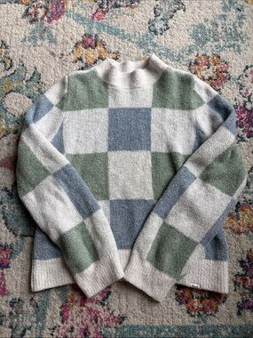abercrombie kids Light Green and Cream Terry Pullover